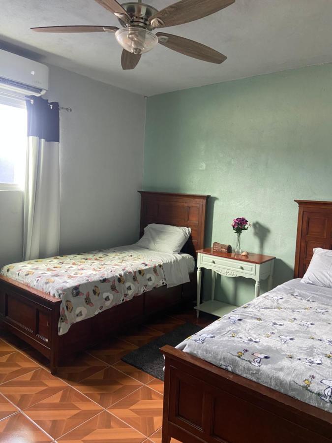 פורטו פנאסקו Large 4 Bedroom Home With Gated Parking מראה חיצוני תמונה
